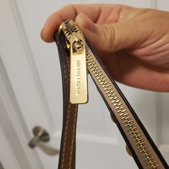 EC Michael Kors Gold Saffiano Leather Stud Large Clutch/Wristlet